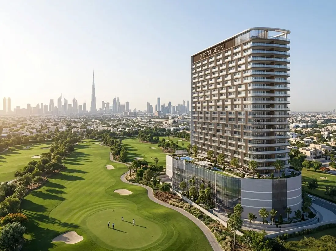 Wieża Golf Residences przy zielonym polu golfowym